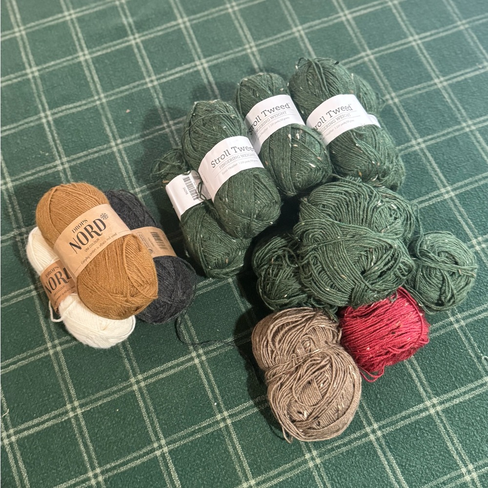 Fingering Weight Yarn Bundle
